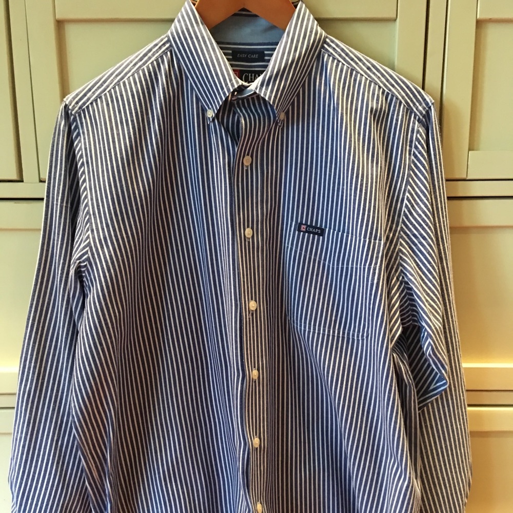 Chaps Men’s easy care casual striped dress shirt, size medium.